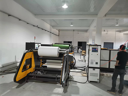 Une entreprise d’emballage alimentaire en Ouzbékistan opte pour une solution d’enduction et de complexage à la cire